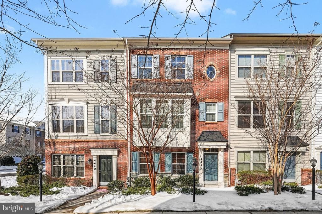4440 Potomac Highlands Circle photo 1