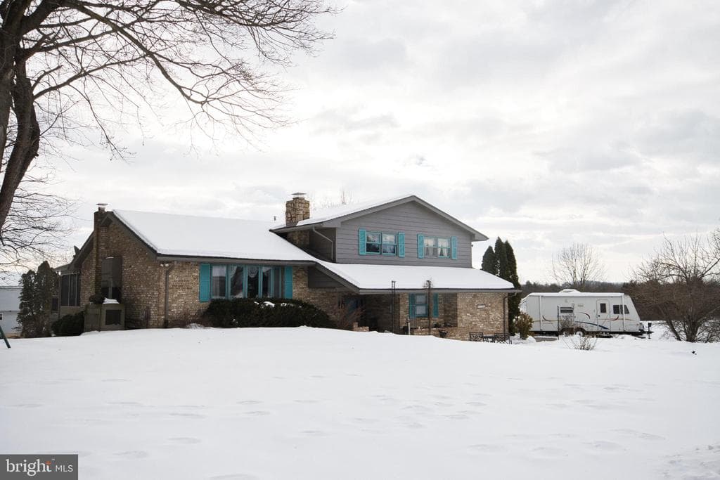 128 Circle Drive photo 1