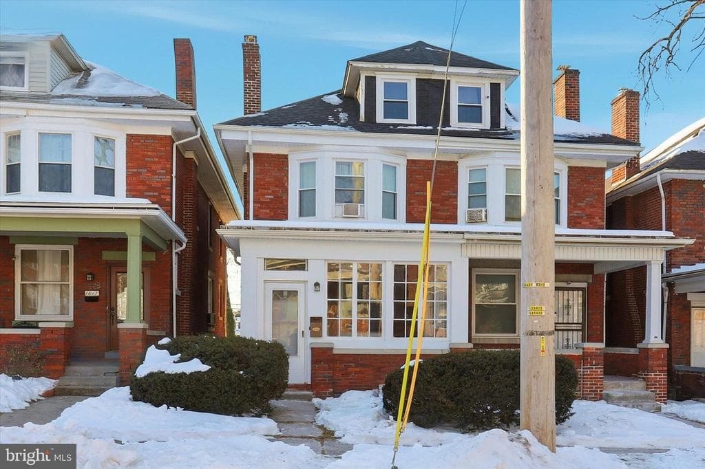 1815 Holly Street photo 1