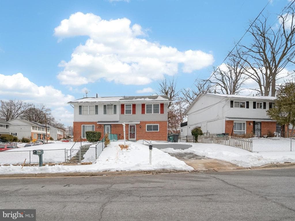 609 Cedarleaf Avenue photo 1