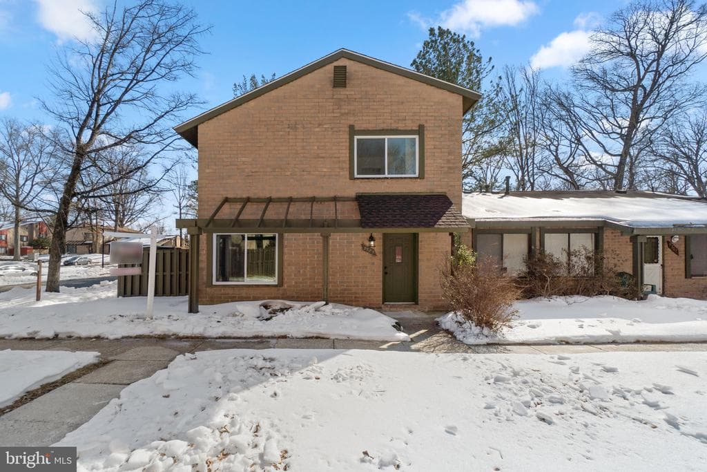 9585 Standon Place photo 1