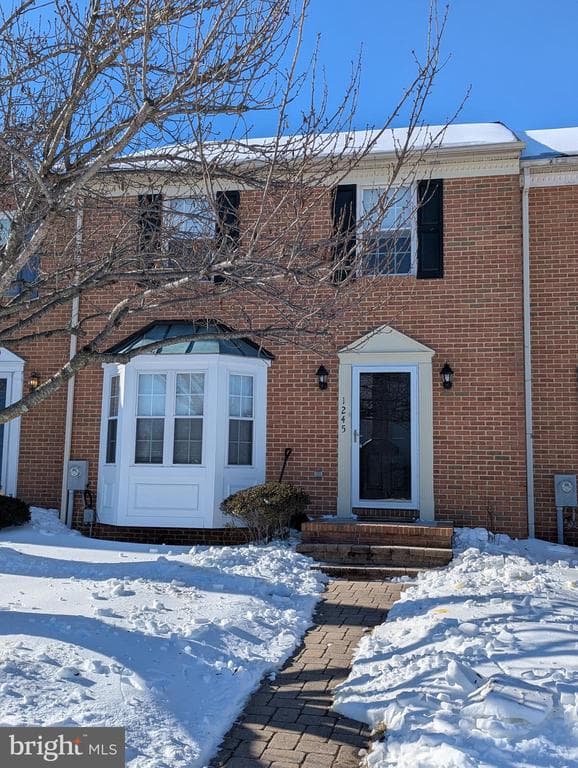 1245 Athens Court photo 1