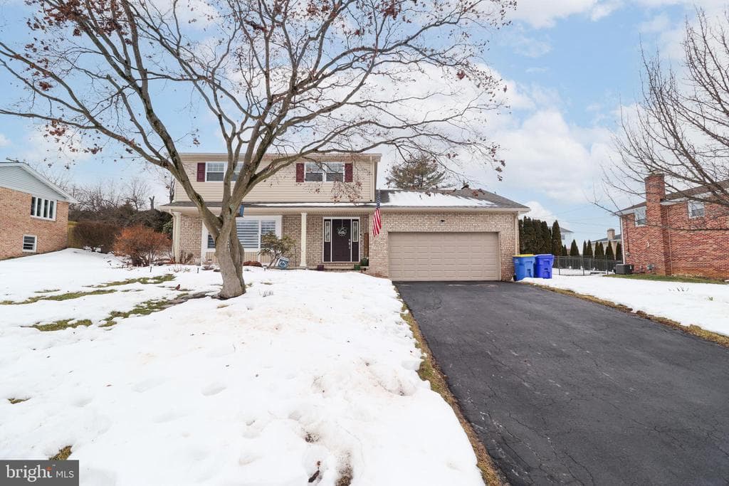 500 Cortleigh Drive photo 1