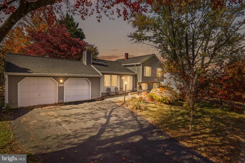 207 N Laura Anne Drive photo 1