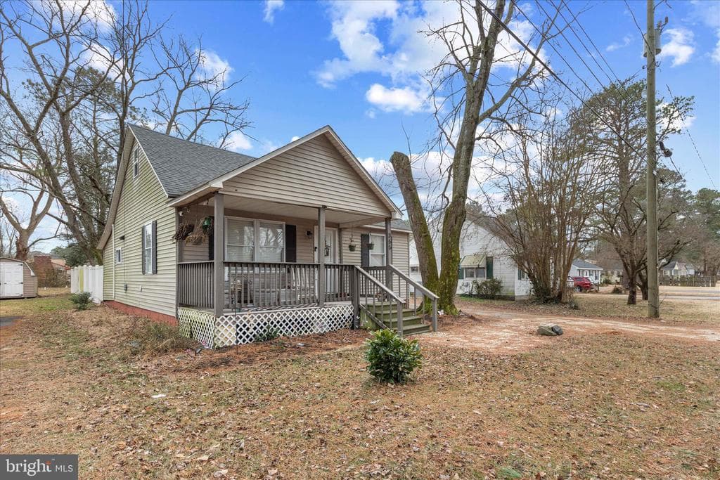 355 Carey Avenue photo 1