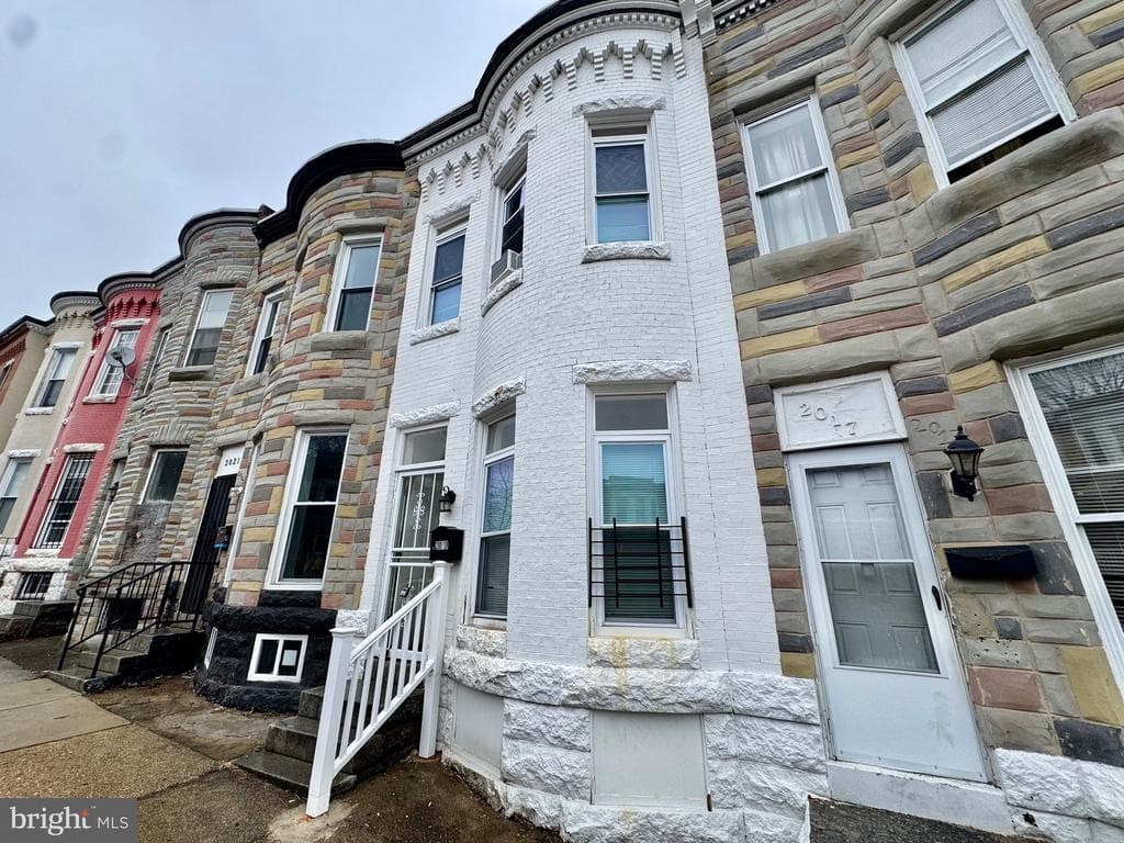 2019 N Smallwood Street photo 1