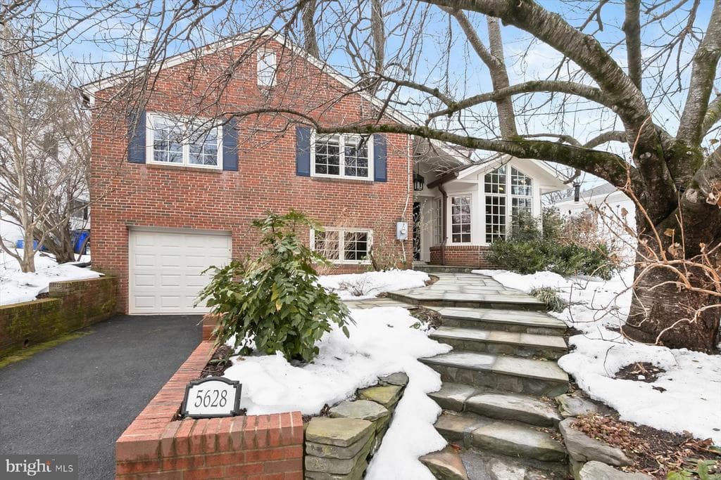 5628 Massachusetts Avenue photo 1