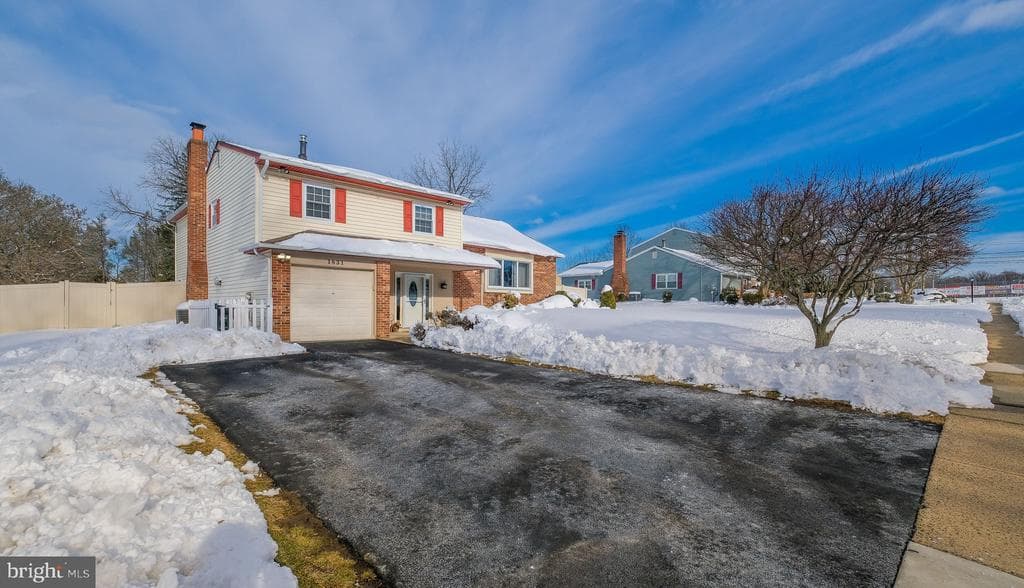 1831 Bunkerhill Road photo 1