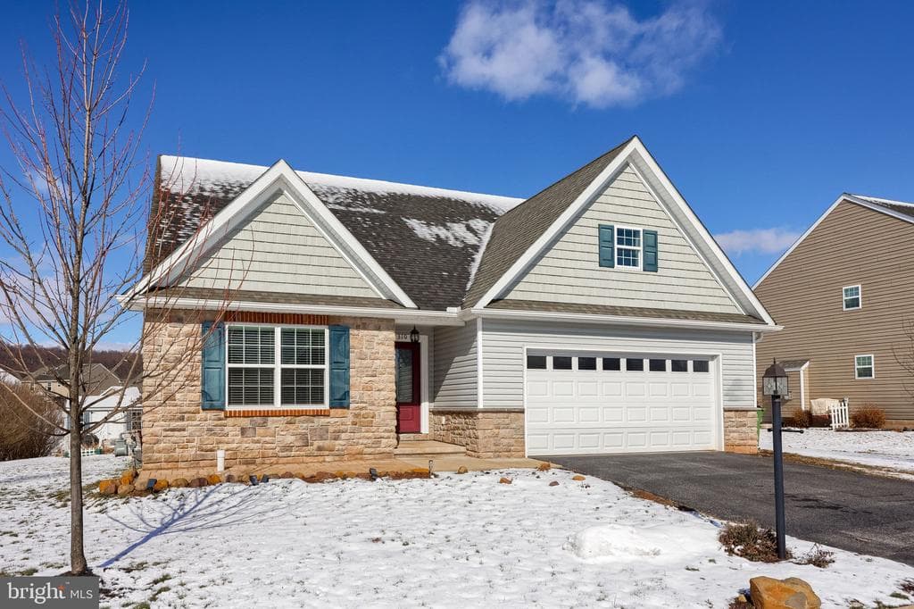 310 Andrew Drive photo 1