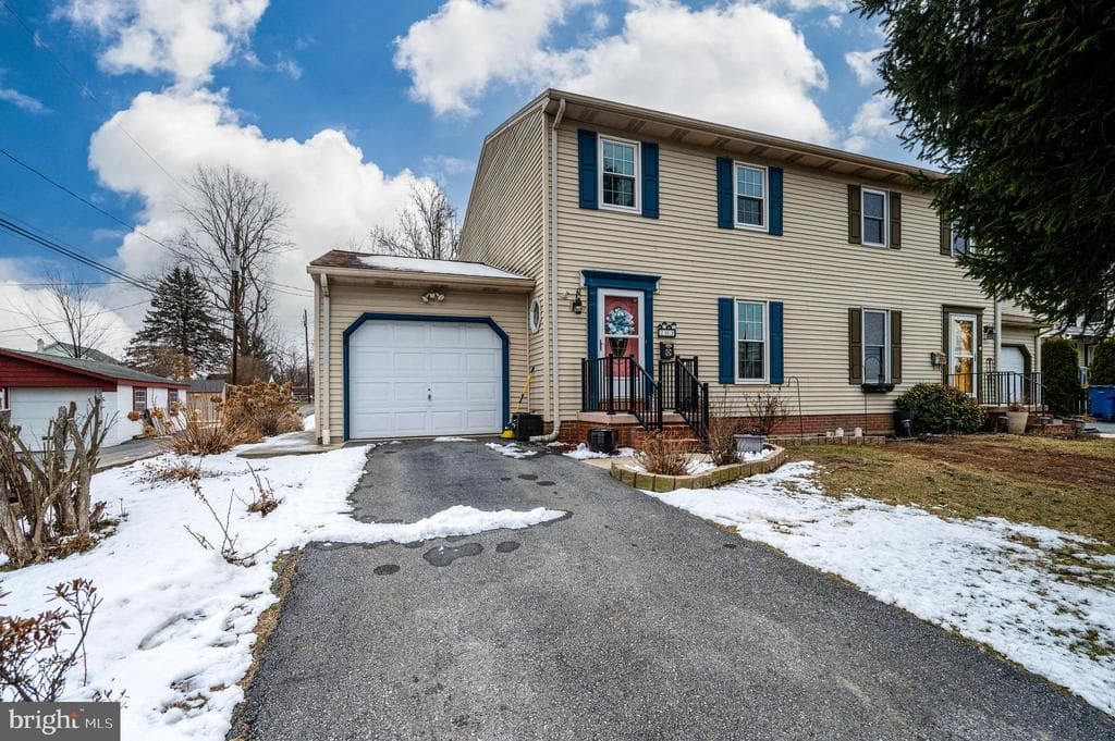 203 Hummel Street photo 1