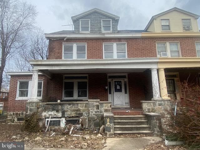 1306 E 33rd Street photo 1