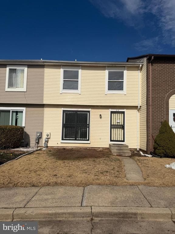 56 Apple Way photo 1