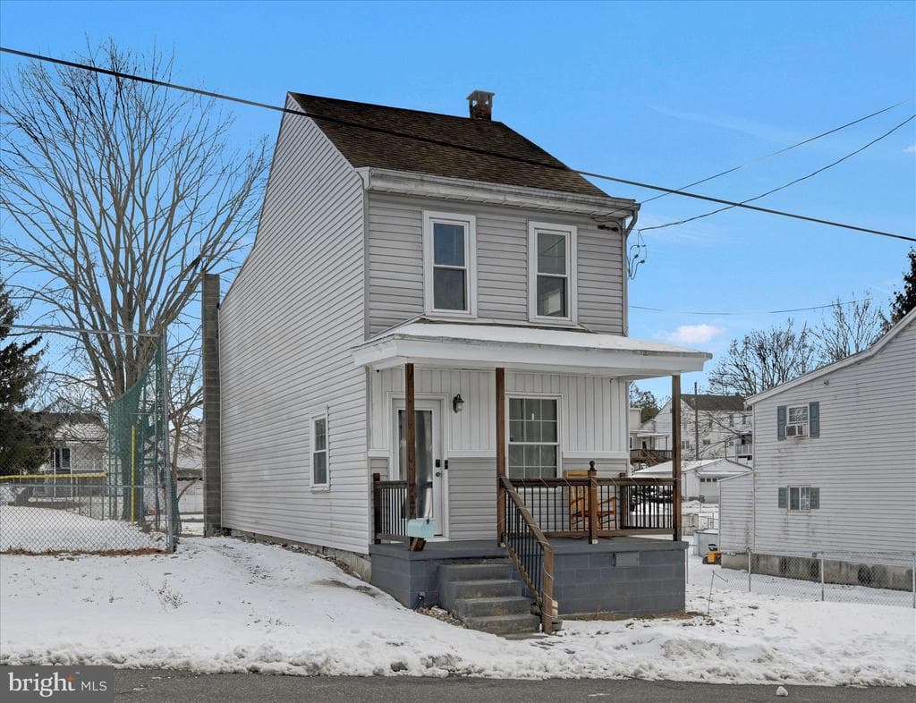 717 5th Street photo 1