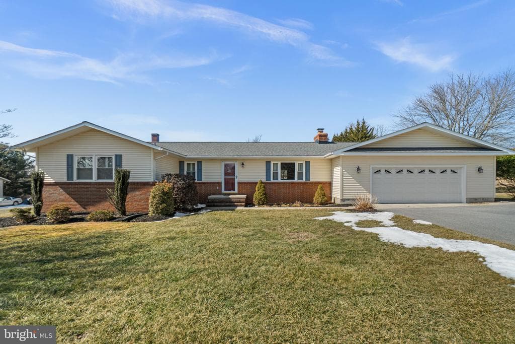 1506 Marie Drive photo 1