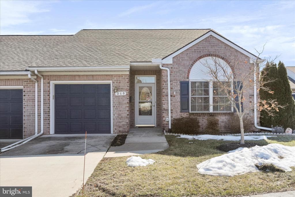340 Sunbrook Lane photo 1