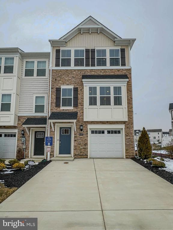 10522 Cobbler Place photo 1