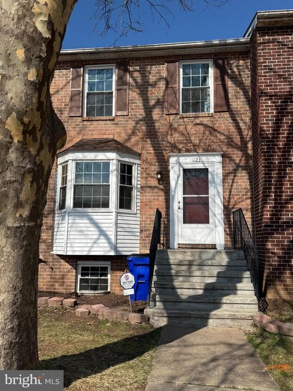 1123 Keswick Place photo 1