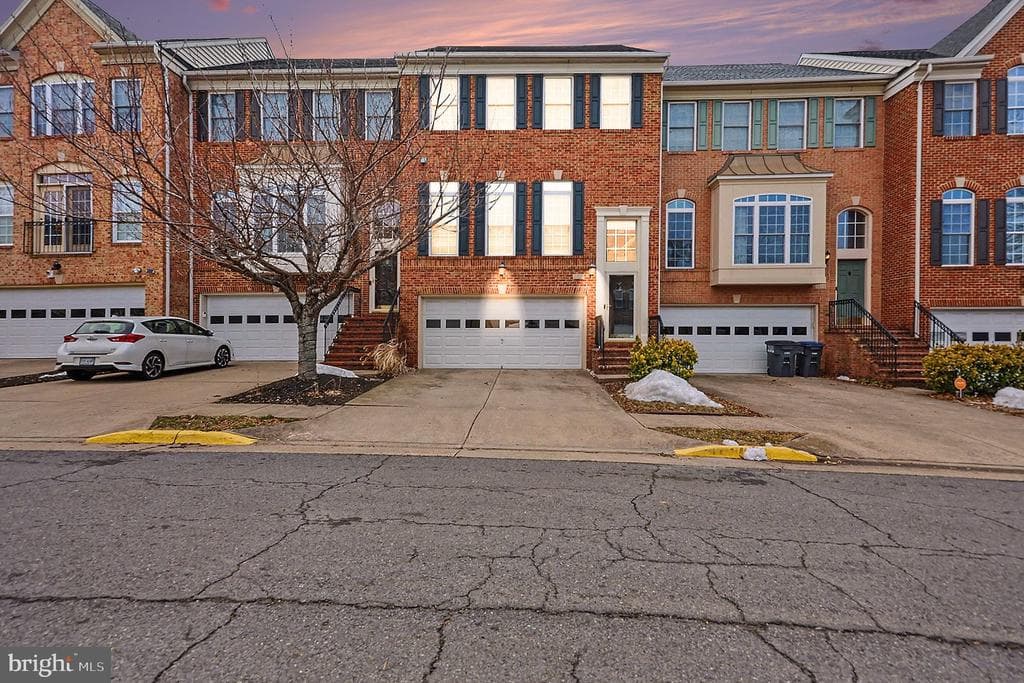 2804 Wakewater Way photo 1