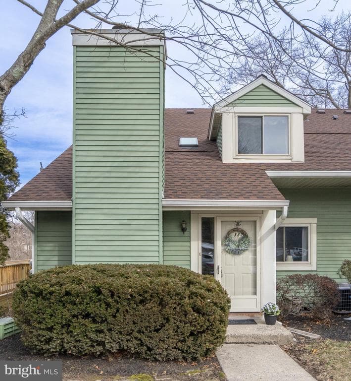 337 Green Meadow Lane photo 1