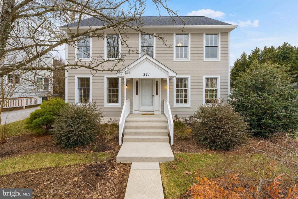241 Clay Hill Circle photo 1