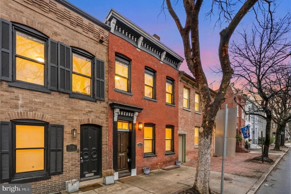 1011 Duke Street photo 1