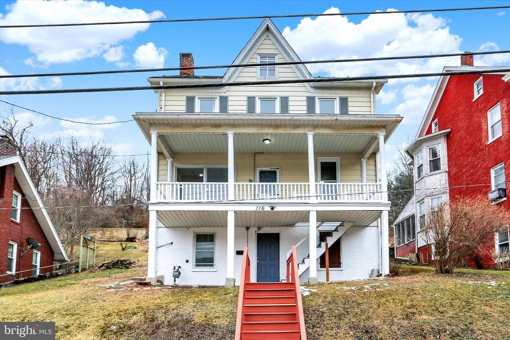 116 Hanover Street photo 1