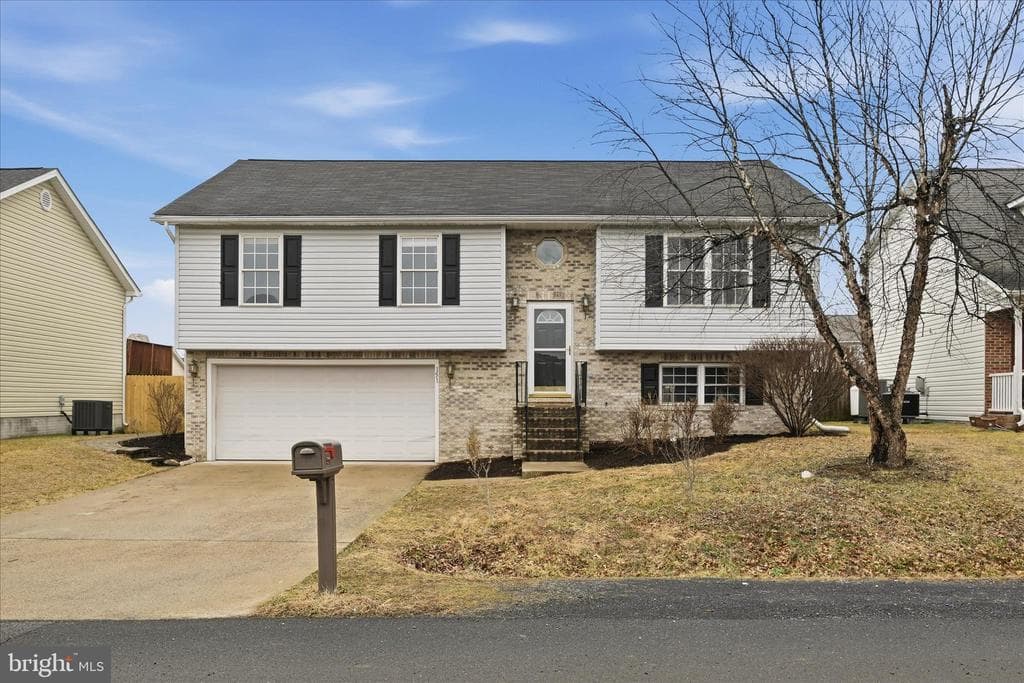 151 Reagan Drive photo 1