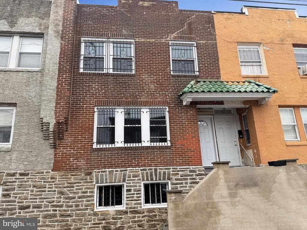 323 W Wingohocking Street photo 1