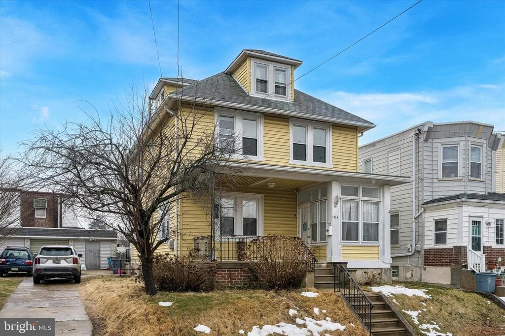 1114 Faunce Street photo 1