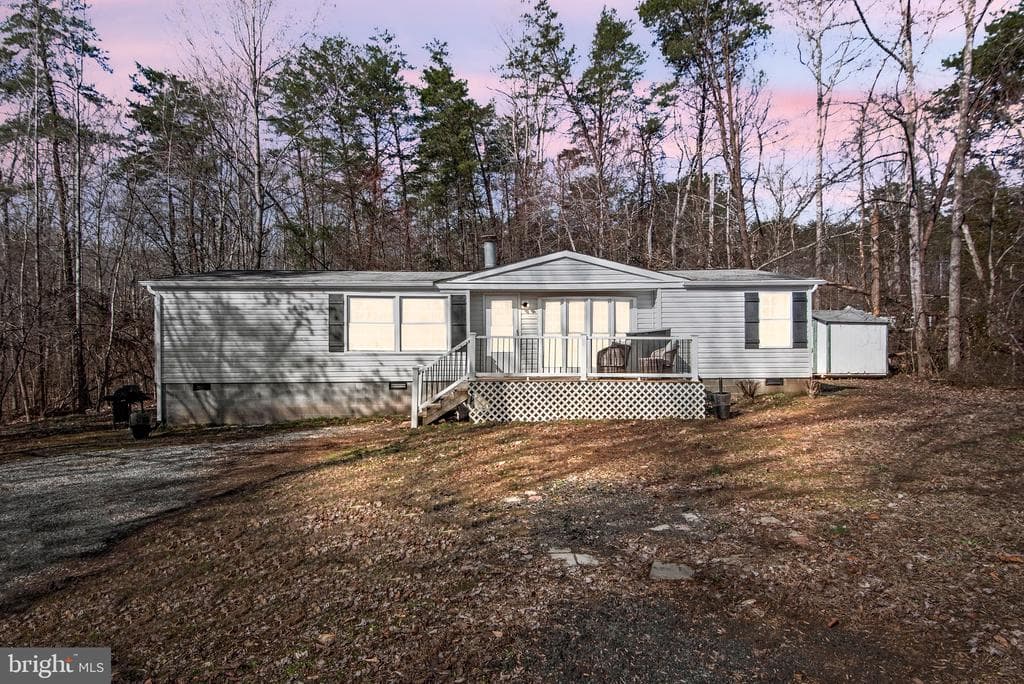 197 Holly Grove Court photo 1