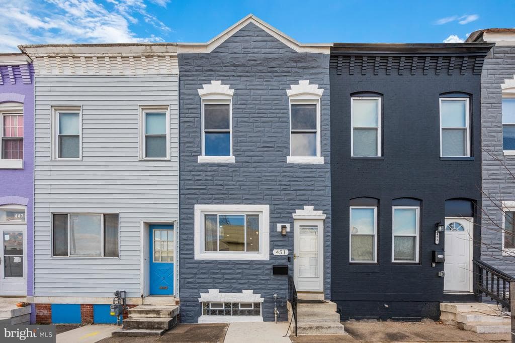 451 W 24th Street photo 1