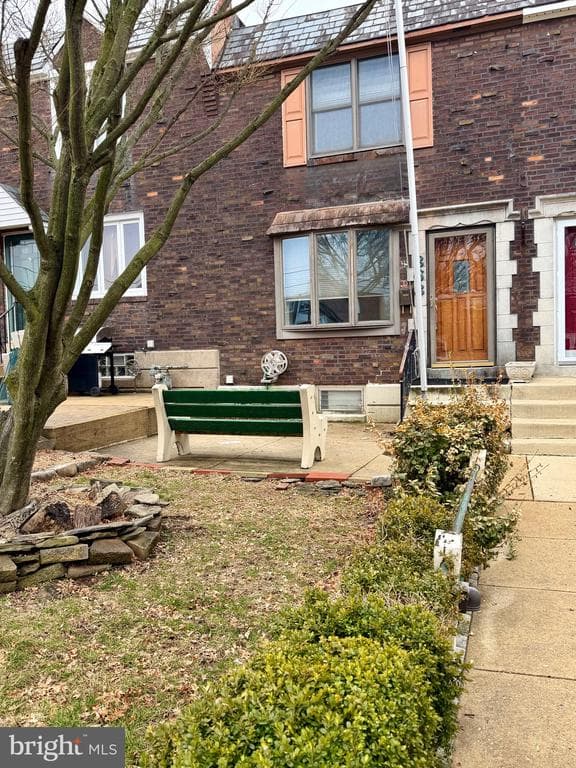868 Fairfax Road photo 1
