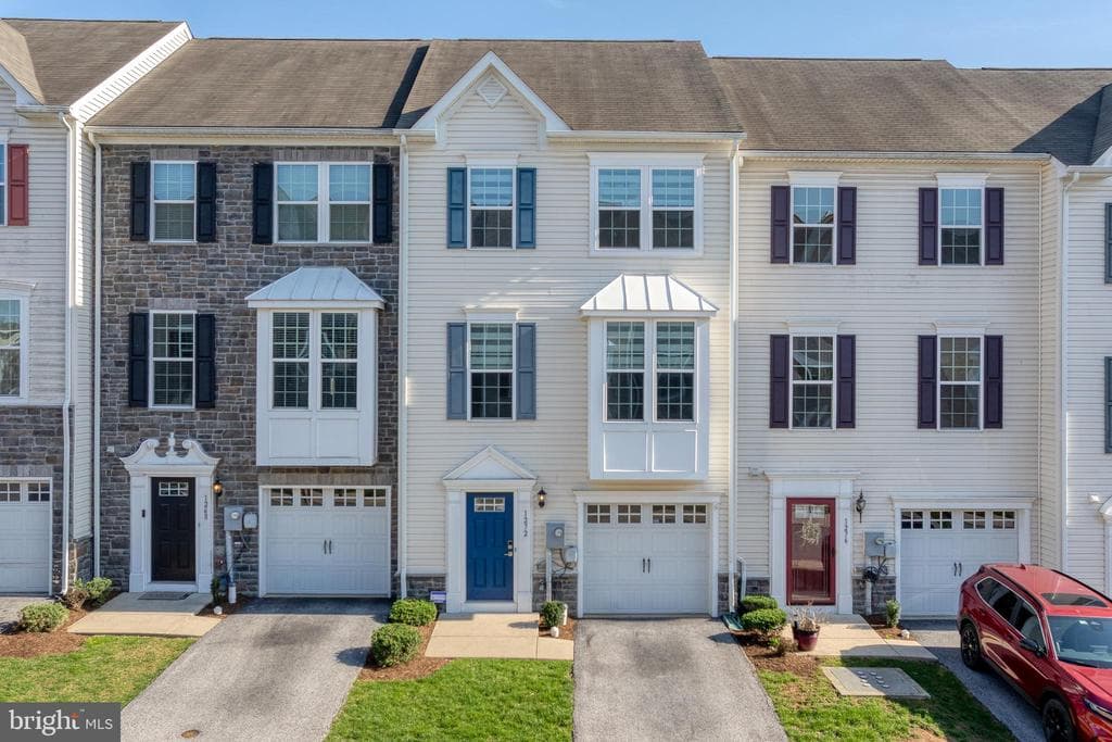 1272 Elderslie Lane #92 photo 1