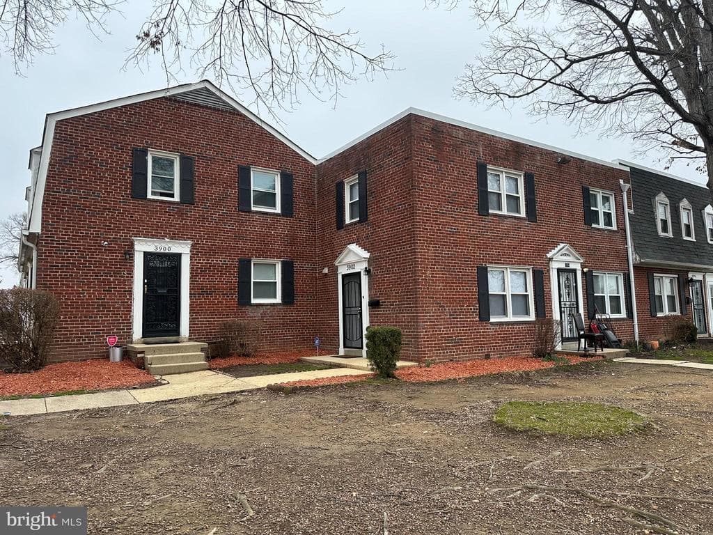 3902 25th Avenue photo 1