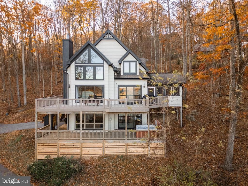 2340 Marsh Hill Road photo 1