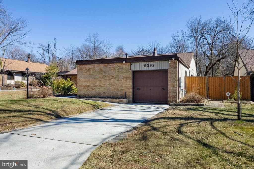 5392 Storm Drift Place photo 1