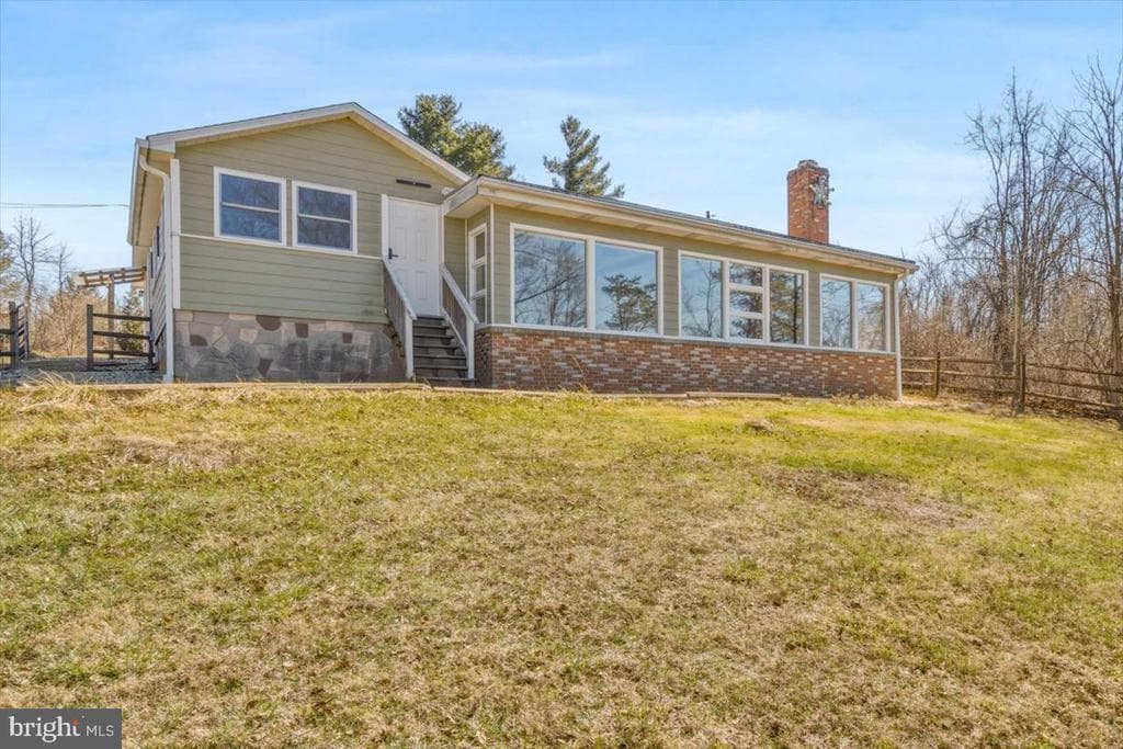 4835 Shookstown Road photo 1