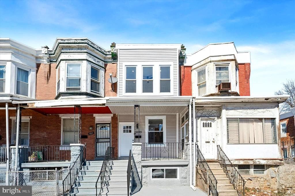 5033 Aspen Street photo 1