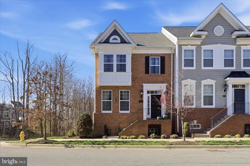 16 Mustang Drive photo 1