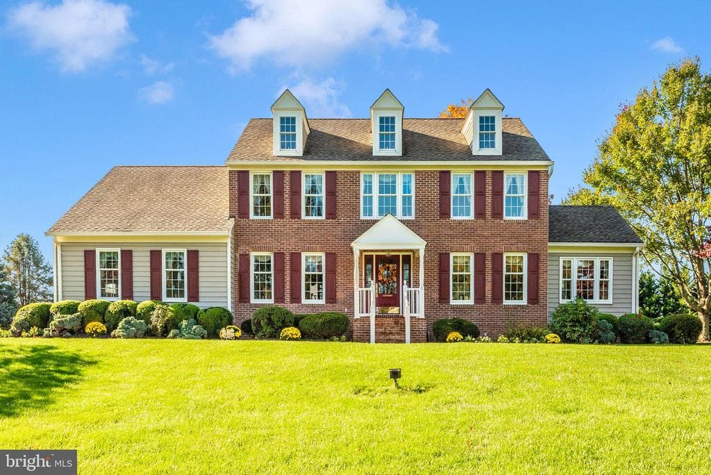 6272 Belmont Circle photo 1