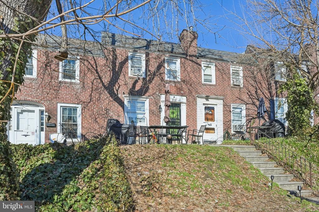 312 Wiltshire Road photo 1