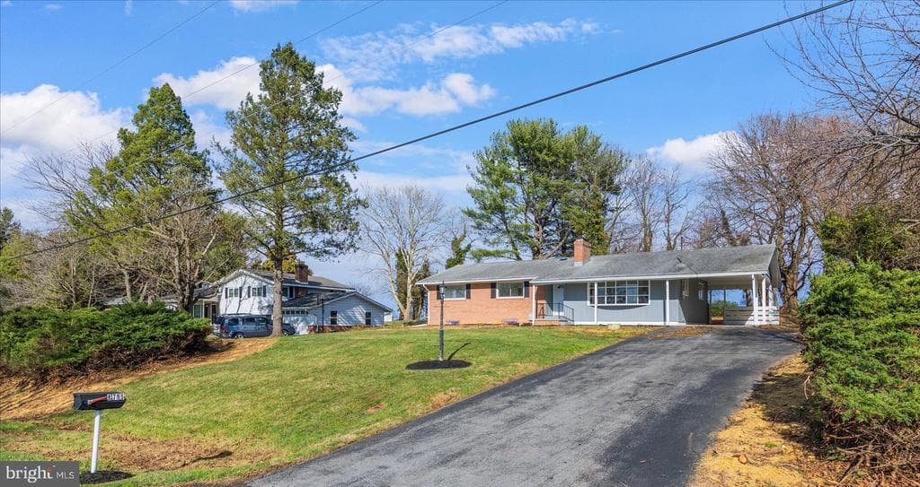 8795 Hickory Hill photo 1