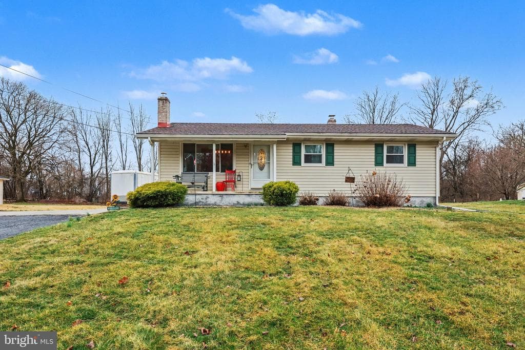 109 Adams Road photo 1