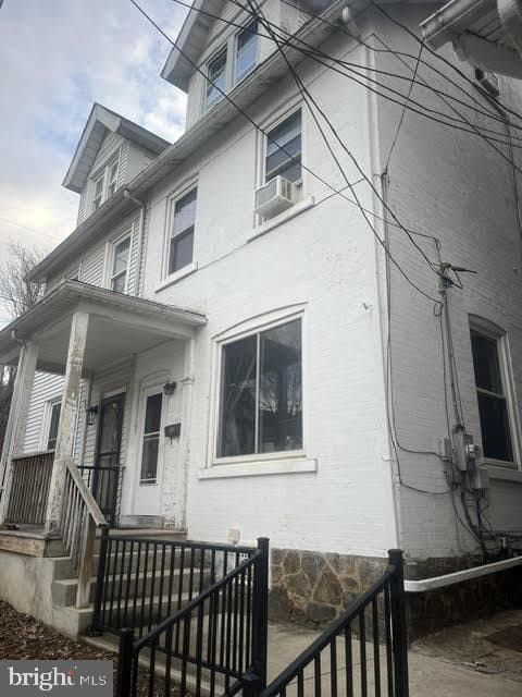 522 Fiot Avenue photo 1
