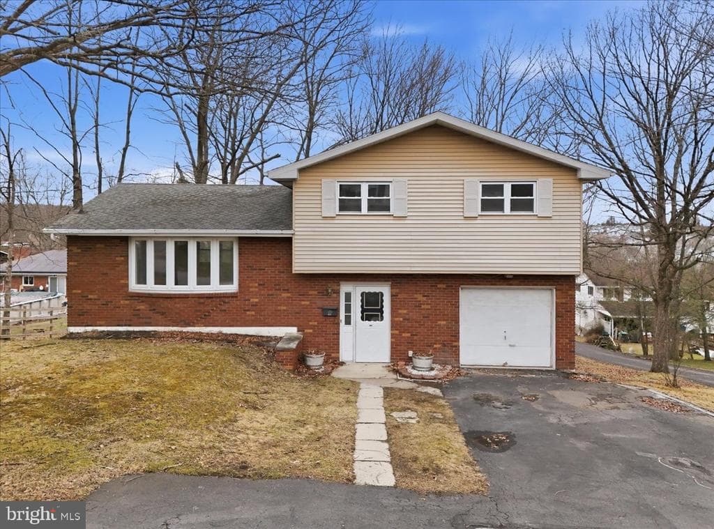 523 W Laurel Street photo 1