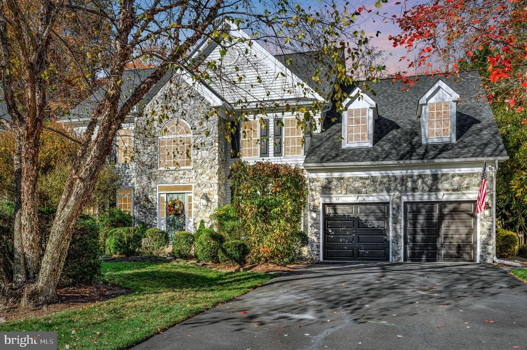 54 Lightfoot Drive photo 1