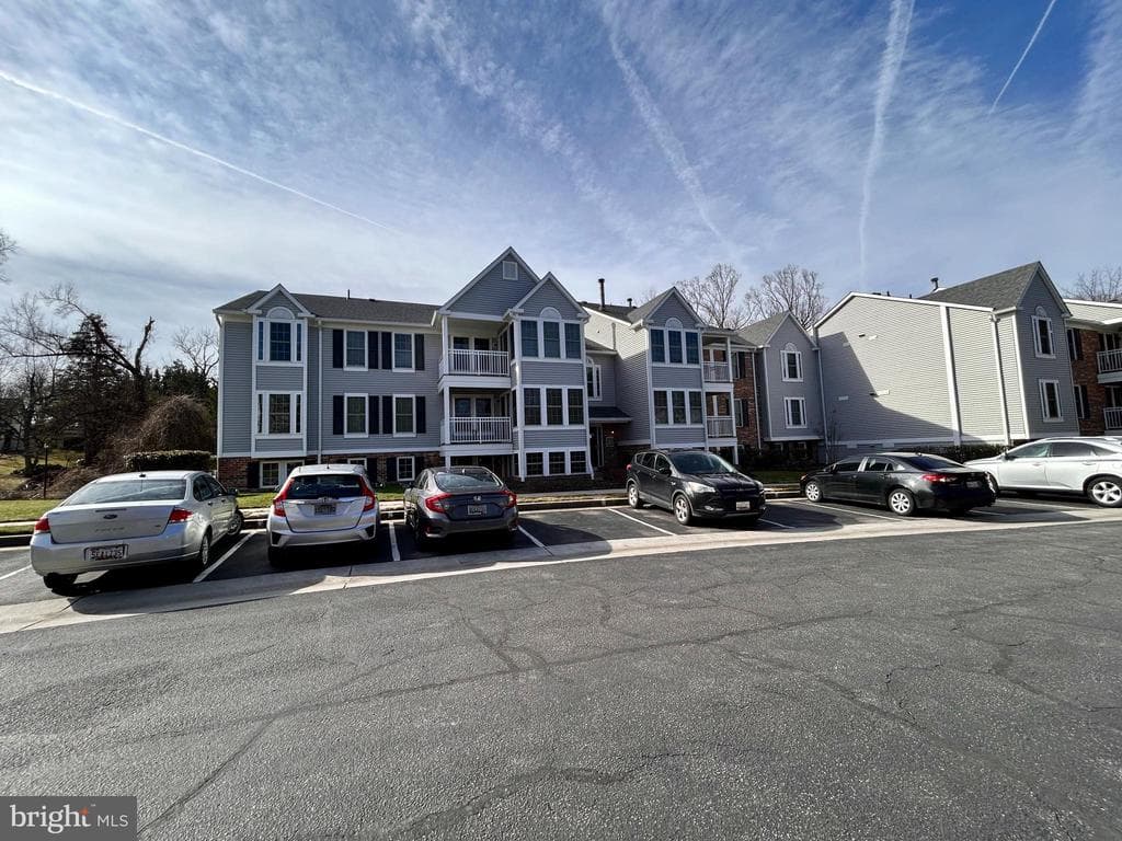 1422 Greenbriar #4-1422 photo 1