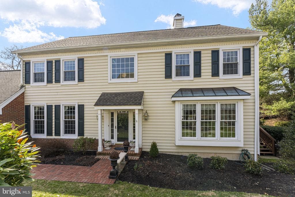 103 Carters Grove #a-3 photo 1