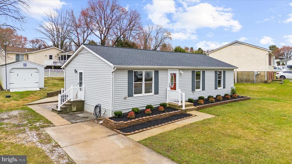 12129 Buttonwood Lane photo 1