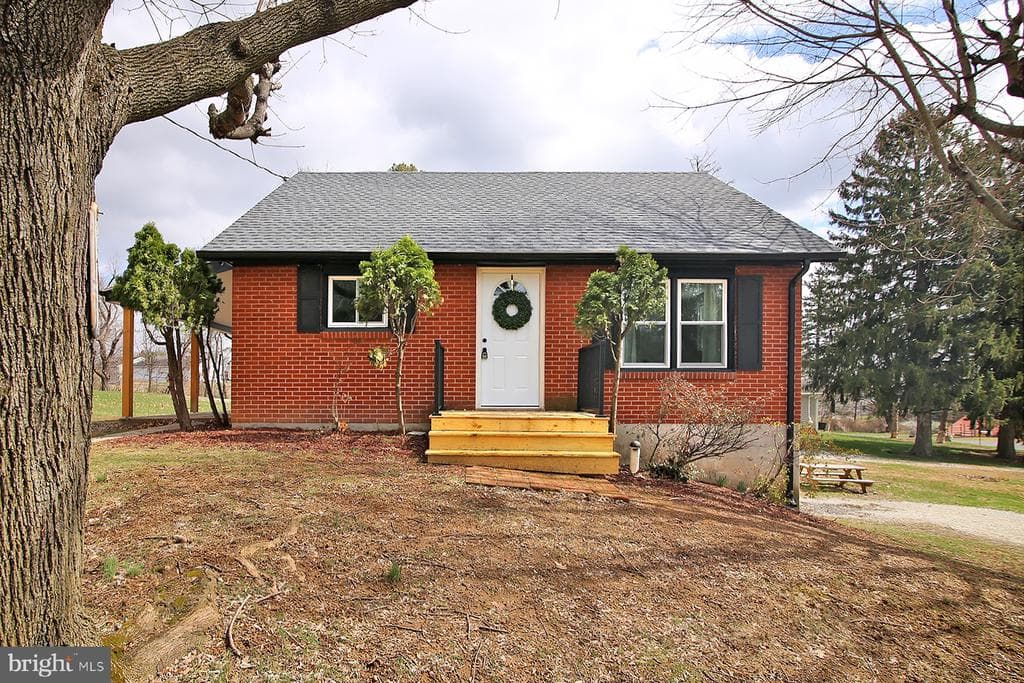 1220 Spruce Street photo 1